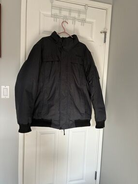 Dark Grey Men’s Insulated water resistant 600 fill power down Winter Jacket